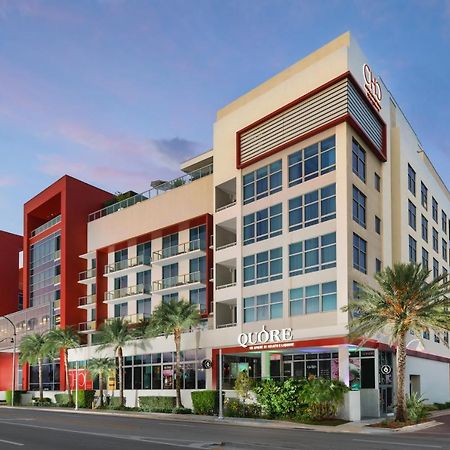 Costa Hollywood Beach Resort - An All Suite Hotel Exterior photo